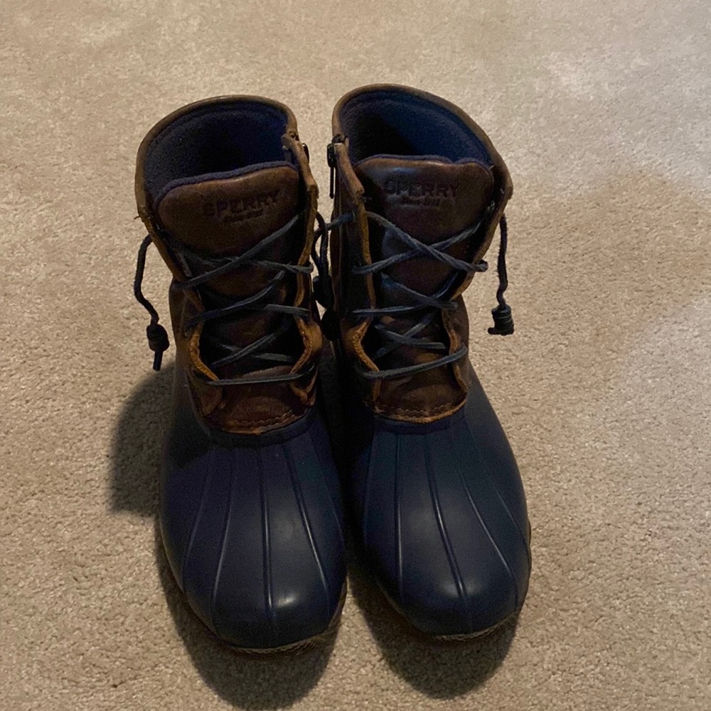 Sperry Duck Boots Women’s 8.5 Navy and Brown